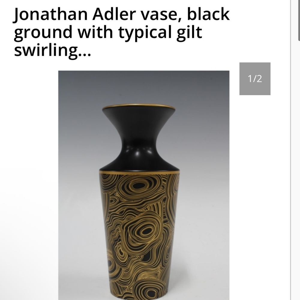 JONATHAN ADLER
MALACHITE BLACK & GOLD FUTURA VASE BLACK AND GOLD VASE
$250 NEW - Picture 16 of 16